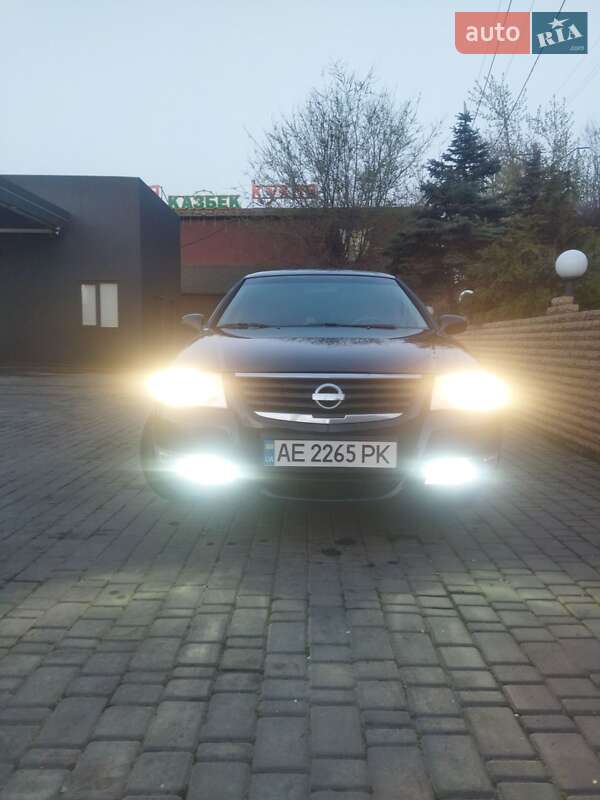 Седан Nissan Almera 2007 в Кривом Роге