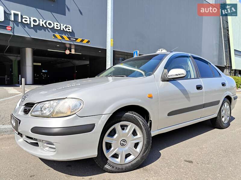 Седан Nissan Almera 2001 в 