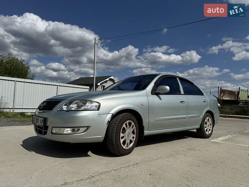 Nissan Almera 2008