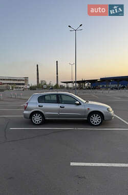 Хэтчбек Nissan Almera 2004 в Кривом Роге