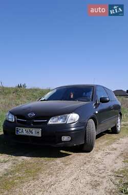 Хэтчбек Nissan Almera 2000 в Безлюдовке