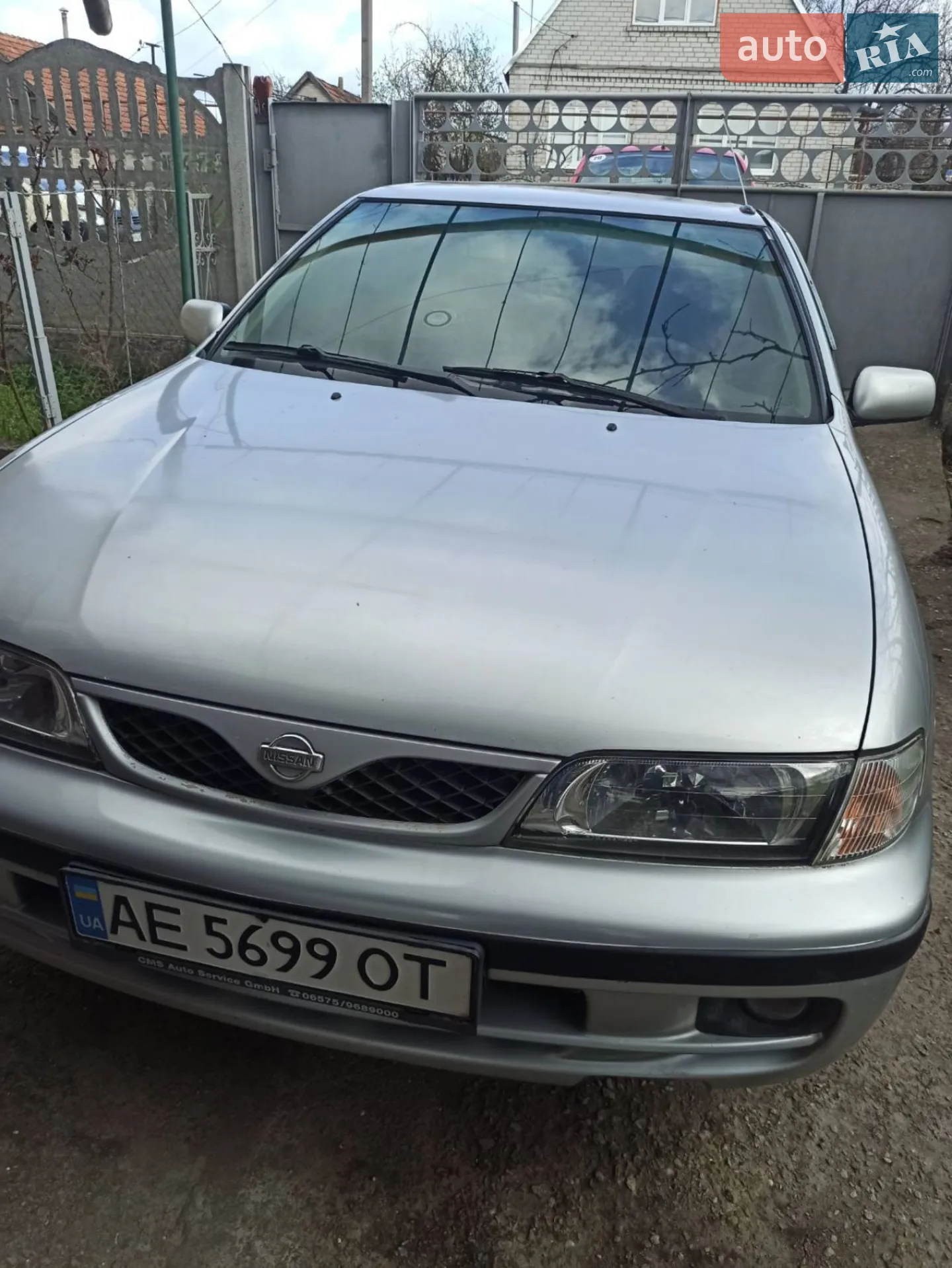 Nissan Almera Tino I