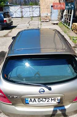 Хетчбек Nissan Almera 2003 в 