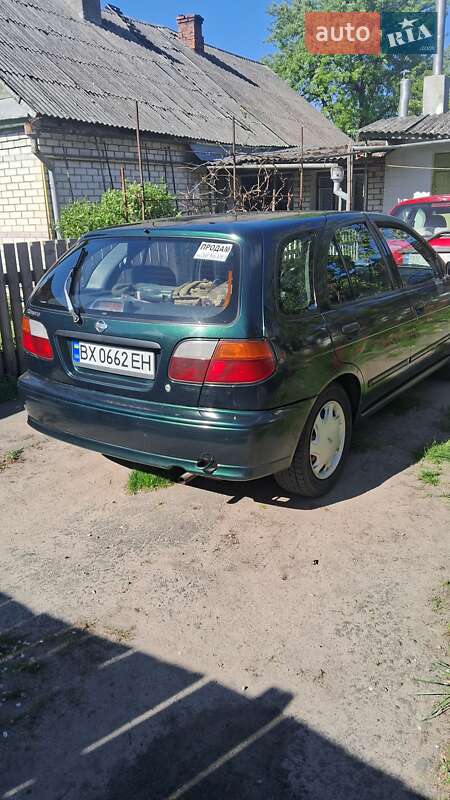 Хэтчбек Nissan Almera 1997 в Славуте