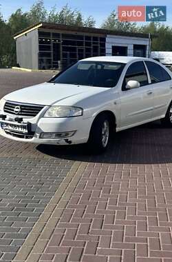 Седан Nissan Almera 2011 в 