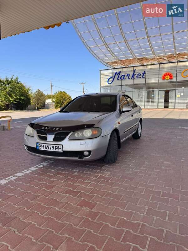 Nissan Almera 2003