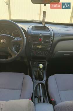 Хетчбек Nissan Almera 2003 в Кременчуці