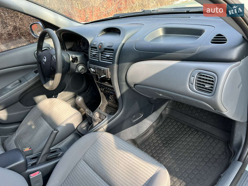 Седан Nissan Almera 2007 в Києві