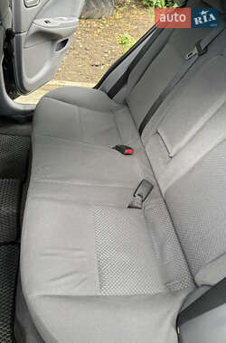 Седан Nissan Almera 2003 в 