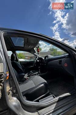 Хетчбек Nissan Almera 2005 в 