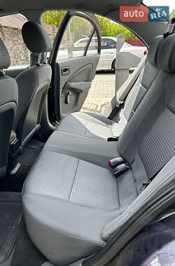 Седан Nissan Almera 2007 в 