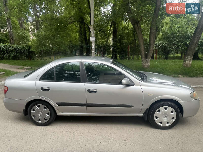 Седан Nissan Almera 2006 в Одесі