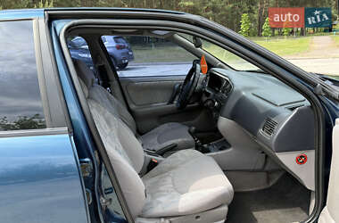 Седан Nissan Almera 2000 в 