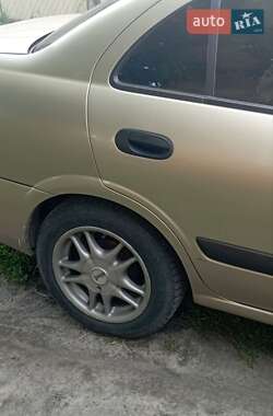 Седан Nissan Almera 2004 в 
