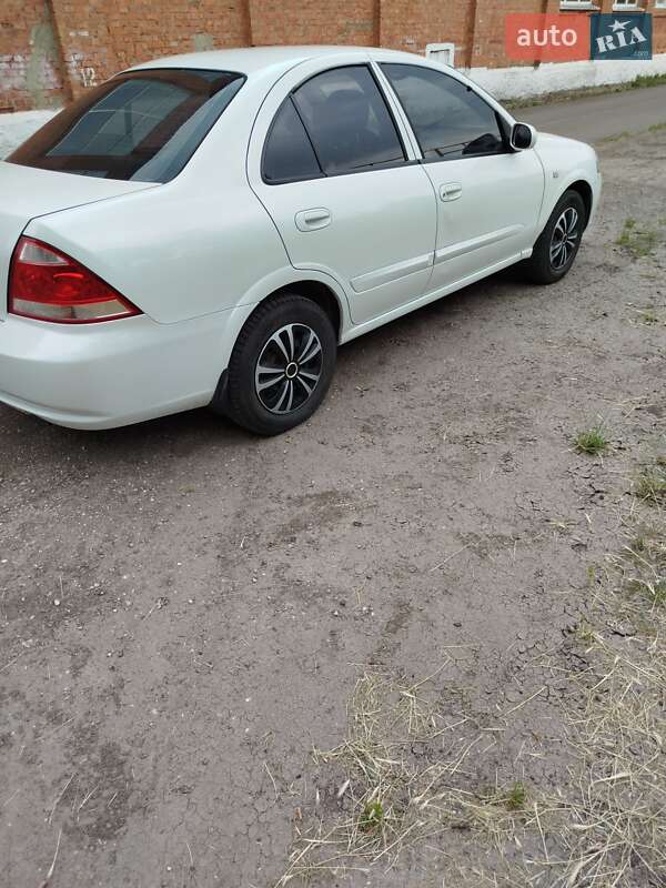 Седан Nissan Almera 2012 в Могилев-Подольске