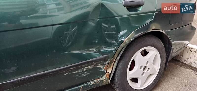 Седан Nissan Almera 1998 в Вышгороде