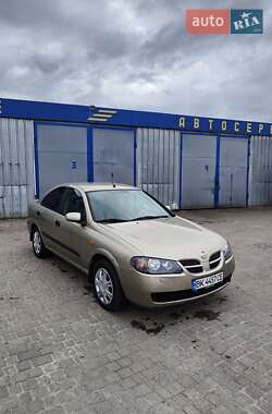 Седан Nissan Almera 2004 в Вараші