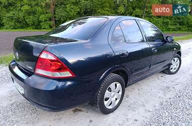 Седан Nissan Almera 2012 в 