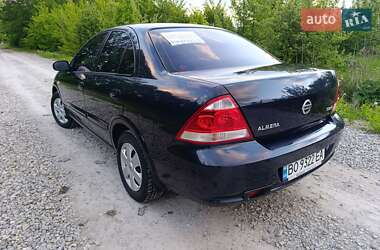 Седан Nissan Almera 2012 в 