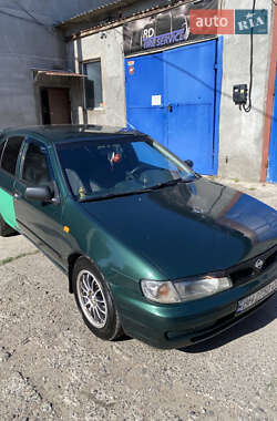 Хетчбек Nissan Almera 1995 в 