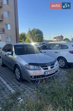 Седан Nissan Almera 2005 в Ужгороде