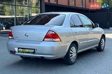 Седан Nissan Almera 2012 в 