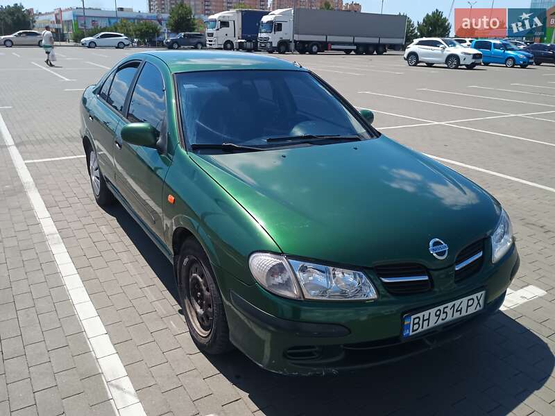 Седан Nissan Almera 2001 в Одессе