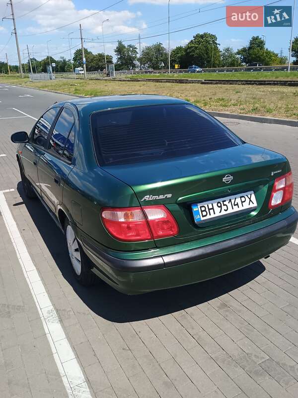 Седан Nissan Almera 2001 в Одессе