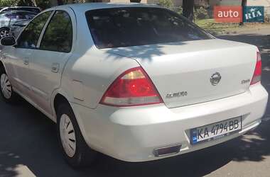 Седан Nissan Almera 2011 в 