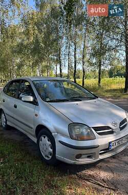 Хэтчбек Nissan Almera 2001 в Краснограде