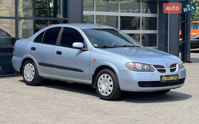 Nissan Almera 2004