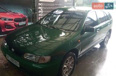 Хетчбек Nissan Almera 1997 в Локачах