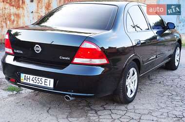 Седан Nissan Almera 2012 в 