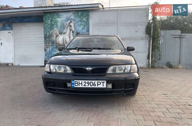 Хэтчбек Nissan Almera 1995 в Одессе