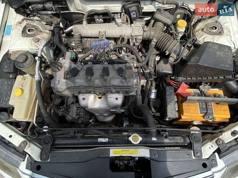 Седан Nissan Almera 2012 в Тернополе