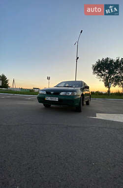 Хэтчбек Nissan Almera 1997 в Луцке