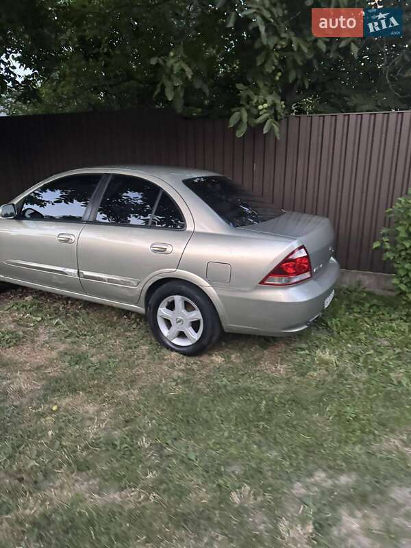 Седан Nissan Almera 2007 в Києві