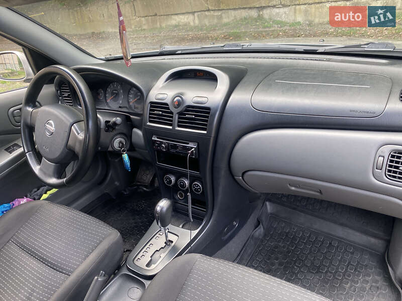 Седан Nissan Almera 2008 в Ужгороді