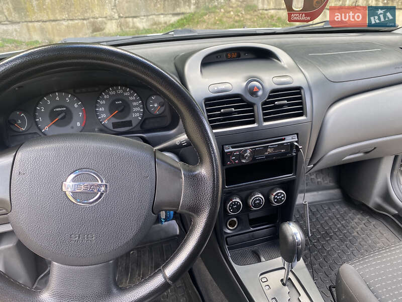 Седан Nissan Almera 2008 в Ужгороді