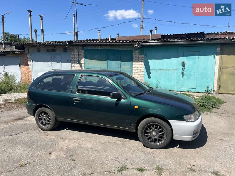 Nissan Almera 1996
