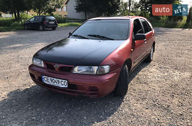 Хетчбек Nissan Almera 1999 в Отинії