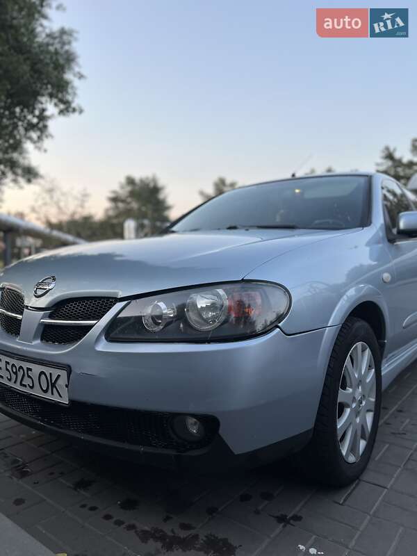 Хэтчбек Nissan Almera 2006 в Днепре
