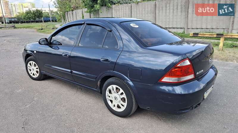 Седан Nissan Almera 2007 в Києві