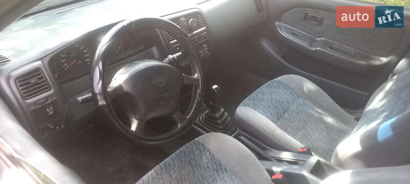 Хэтчбек Nissan Almera 1997 в Ивано-Франковске