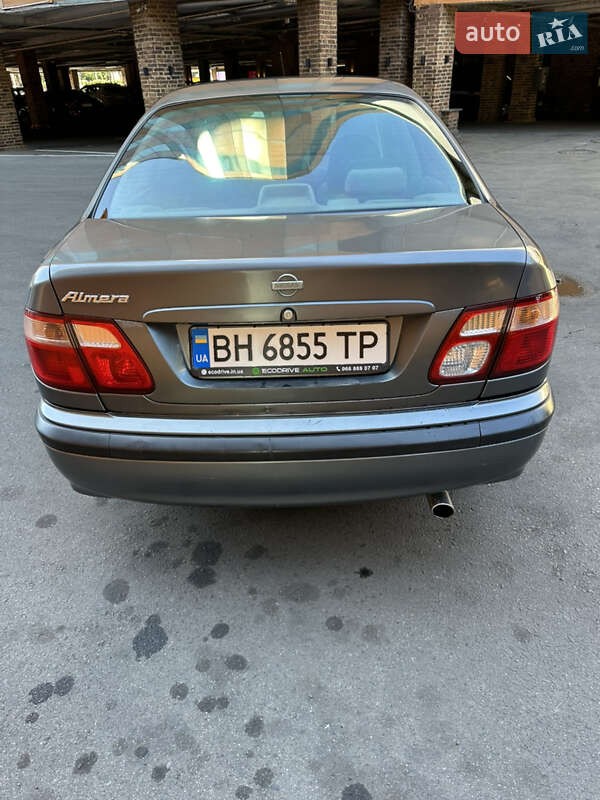 Седан Nissan Almera 2002 в Одесі