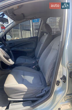 Седан Nissan Almera 2006 в 