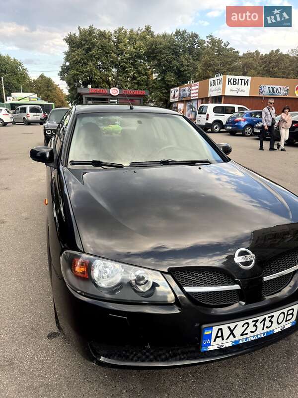 Nissan Almera 2004