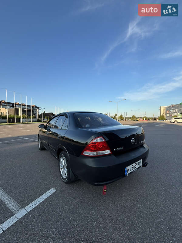 Седан Nissan Almera 2012 в Обухове