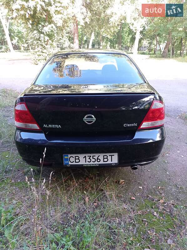 Седан Nissan Almera 2011 в Чернигове
