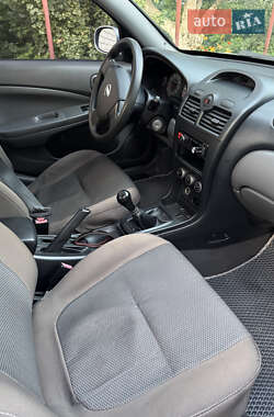 Седан Nissan Almera 2012 в Києві